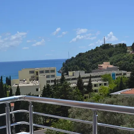 Evropa Lux דירה *